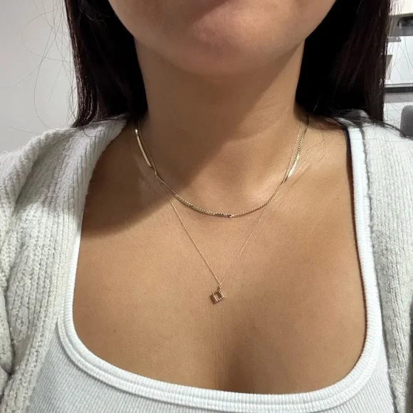 Mejuri 14K Solid Gold Serpentine Necklace 16 inches - Picture 4 of 8